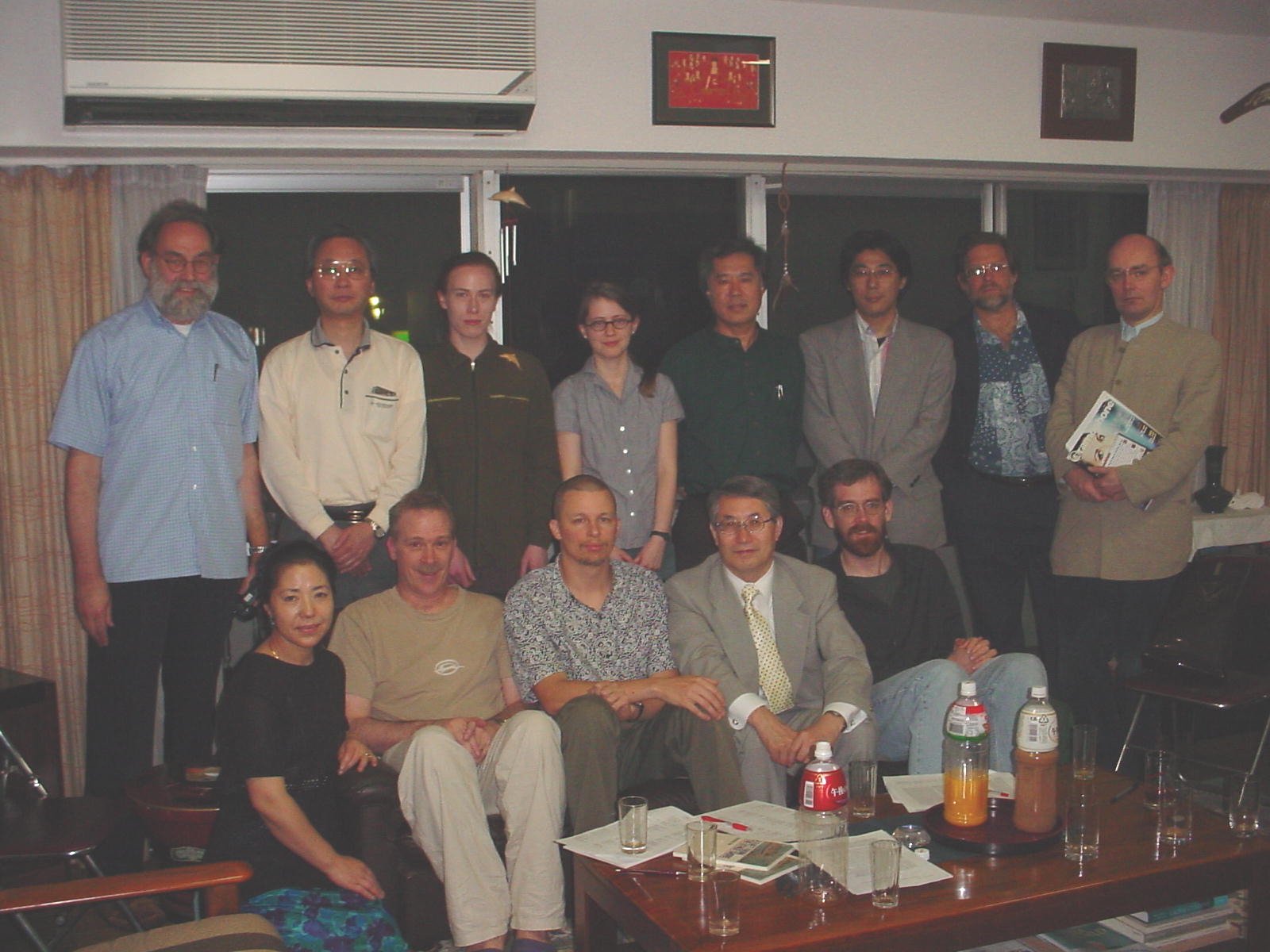 tokyobuddhistdiscussiongroup2001.jpg